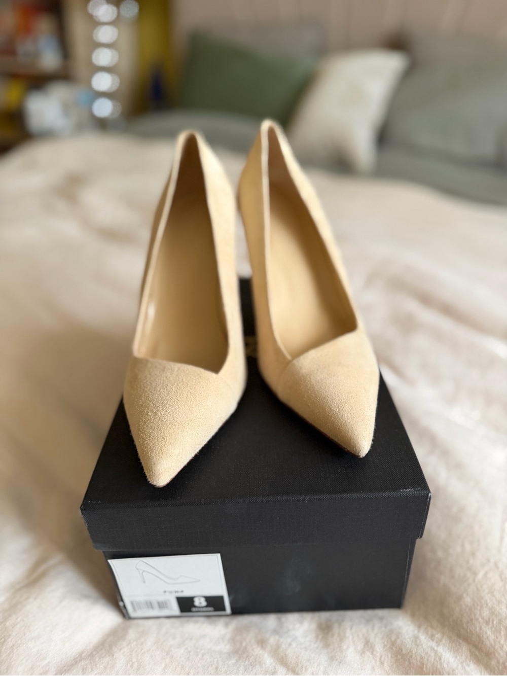 Banana Republic Beige Pointed-Toe Pumps